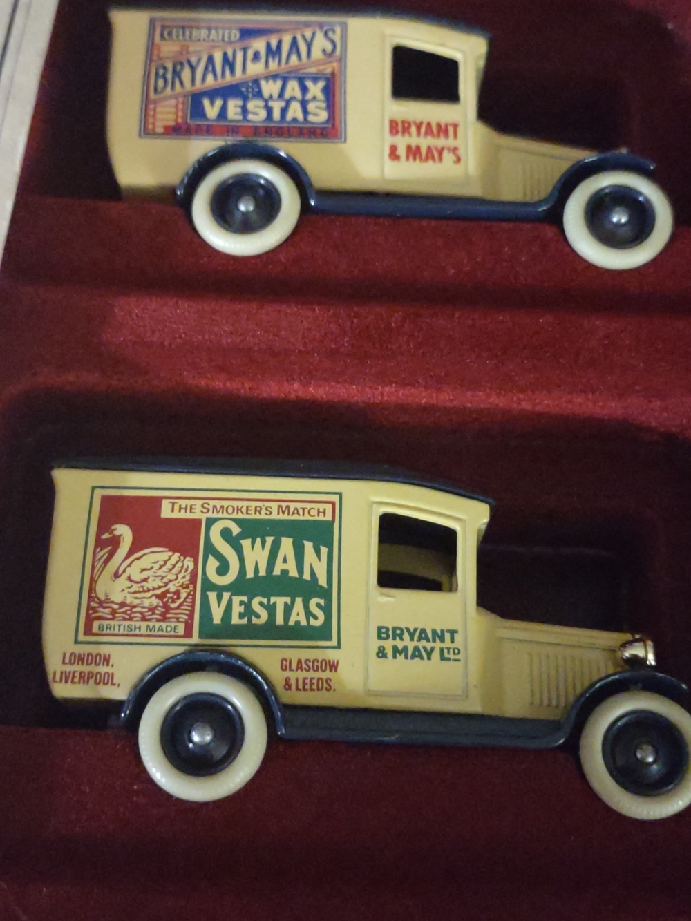 Bryant & May's Special Limited Edition  Die-Cast Metal Models Made In England - Picture 8 of 9